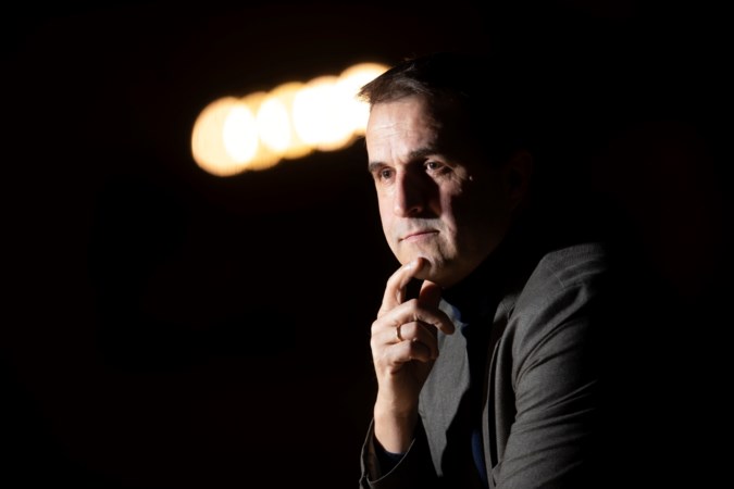 Belgisch voetbalschandaal: justitie wil 57 mensen voor de rechter brengen, onder wie MVV’s technisch directeur Ronny Van Geneugden