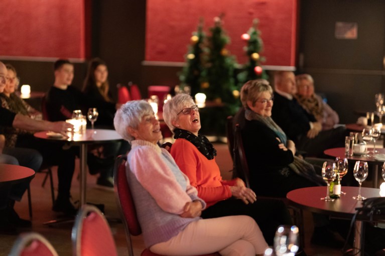 Bij winkels, kappers, sportscholen én horeca zijn de deuren weer open