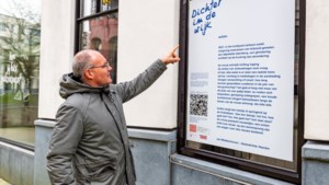 ‘Dichter in de wijk’ onthult vierde gedicht bij nieuwe Stadskantoor in Heerlen: ‘Deze serie komt voort uit een verlengd stadsdichterschap’