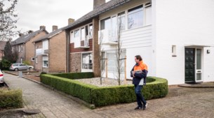 Buurman strijdt tegen witgeschilderde woning in Roermond: ‘Dit is geen gezicht, die verf moet eraf’  