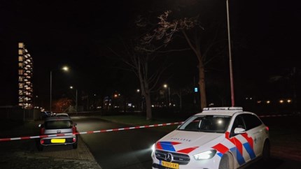Video: Auto aangetroffen in woonwijk Venlo die mogelijk gebruikt is bij plofkraak in Duitsland