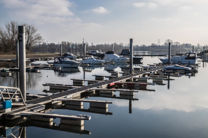 Na overstromingen in juli: Belgische jachthaven krijgt nieuwe doorvaart naar de Maas