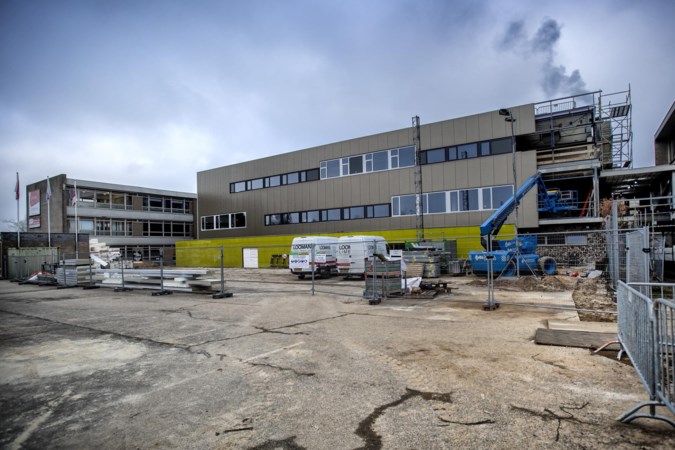 Eerste deel nieuwbouw Sint-Janscollege Hoensbroek krijgt vorm, werkzaamheden duren tot eind 2023 