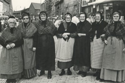 Vrouwengroep die het Stein van rond 1900 herdenkt naarstig op zoek naar ‘jonge’ aanwas: ‘Vanaf een jaar of vijftig’ 