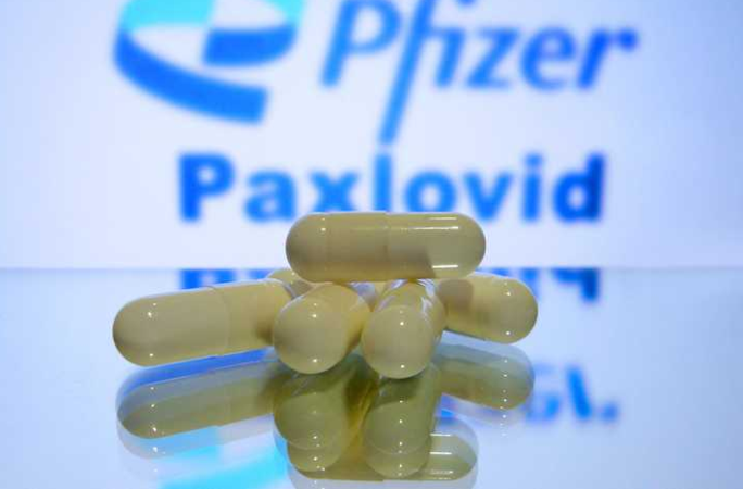 Experts blij met goedkeuring coronapil, maar zien ook problemen: ’Geen wondermiddel’