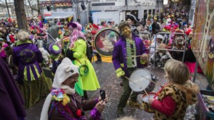 Commentaar: Carnaval vieren op een kruk in het café, terwijl je voortdurend op de klok kijkt? En hoe moet het dan met het straatcarnaval?
