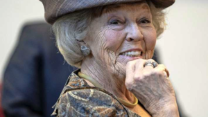 Prinses Beatrix viert 84ste verjaardag