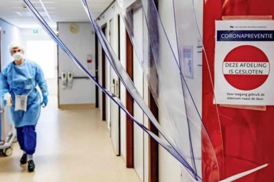 Experts zien dat omslagpunt coronacrisis nu echt nabij is: ‘We gaan Denemarken achterna’
