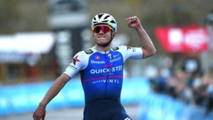 Remco Evenepoel geeft visitekaartje af in Ronde van Valencia; Milan Vader debuteert met 26ste plaats
