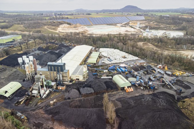 Steenfabriek stilgelegd vanwege ernstig gevaar medewerkers: vragen over dubbelrol provincie