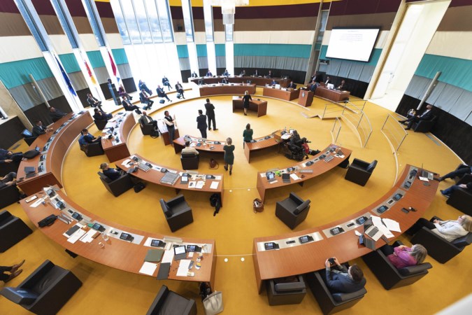 Limburgs parlement trekt hele dag uit voor debat over vier rapporten over affaires en bestuurscultuur