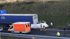 Automobilist overleden na ernstig ongeluk vlak over de grens bij Tegelen