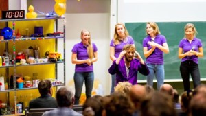 Interactieve show in Roermond brengt kinderen in contact met wetenschappers