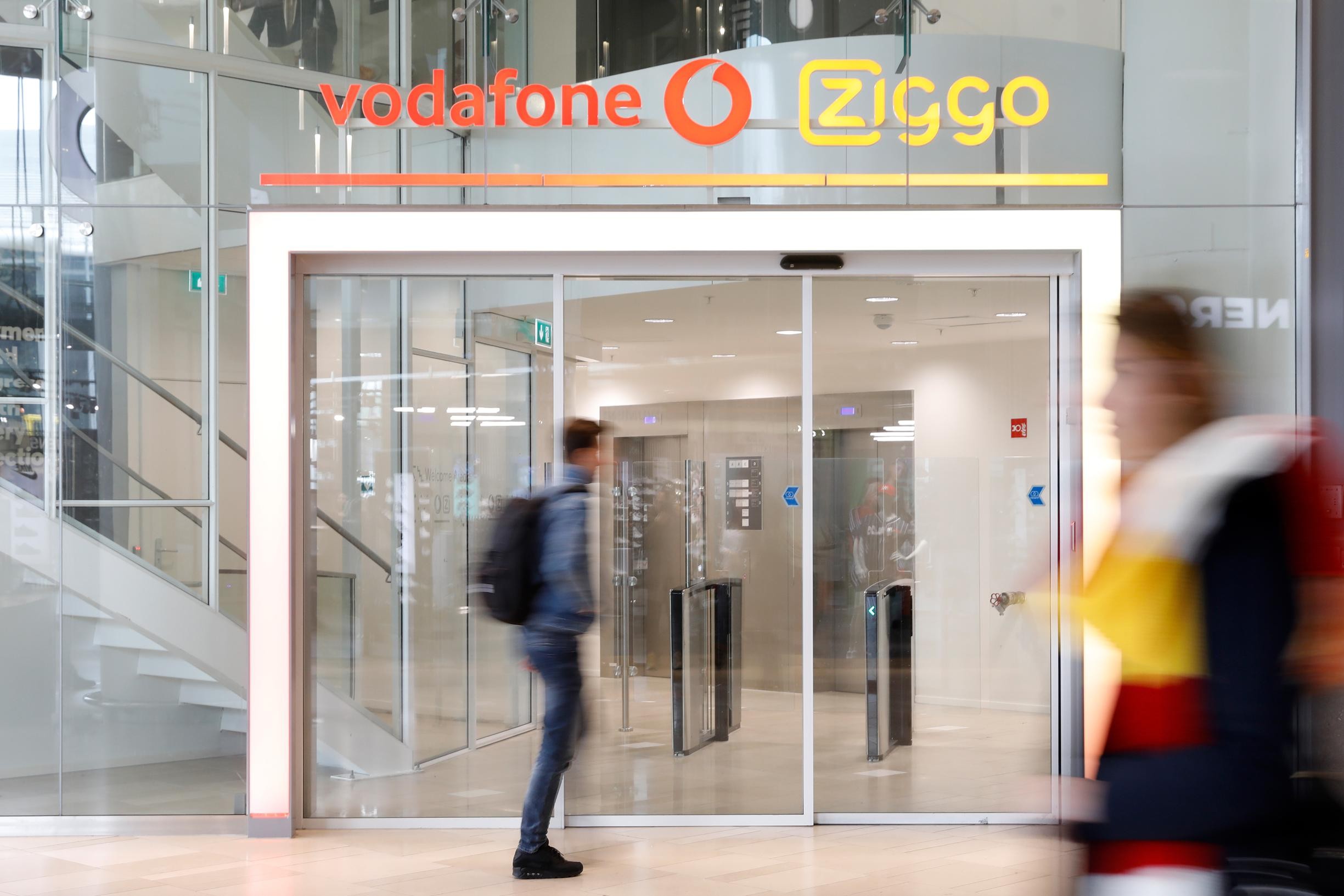 VodafoneZiggo Haalt Meer Mobiele Klanten Binnen - De Limburger