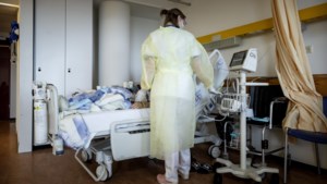 Stijging van het aantal coronapatiënten in de ziekenhuizen, ruim 64.000 positieve coronatests
