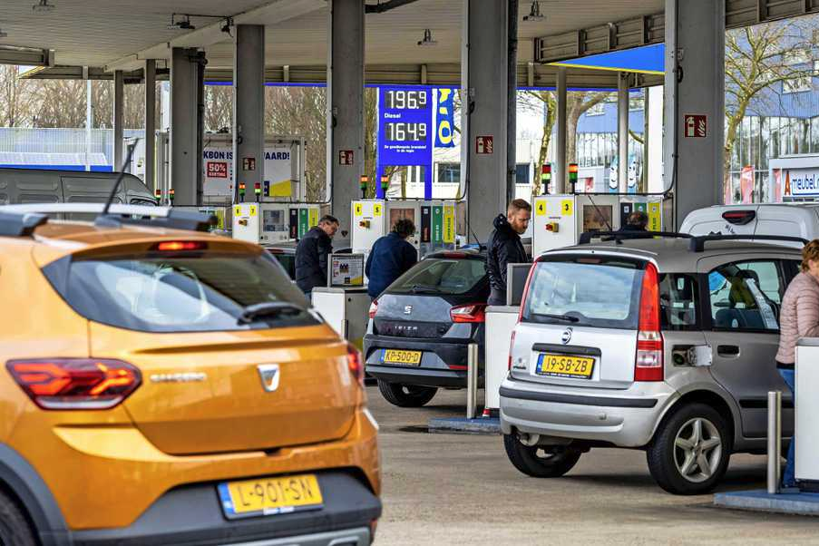 Benzineprijs Voor Het Eerst Boven 2,20 Euro Per Liter - De Limburger