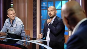 Per seconde dommer met analisten Sneijder, Kuijt en Jan ‘dinges’ Boskamp