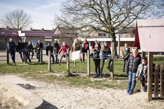 Strijd om behoud school in Kelpen-Oler zorgt voor enorme verbroedering: ‘Eindelijk goed nieuws na zoveel rotvakanties’ 