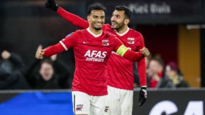 Ten Hag verklapt: ‘Owen Wijndal op lijst van Ajax’