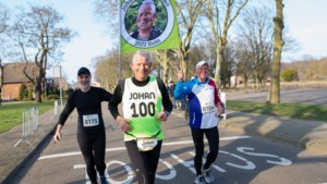 Elslonaar (67) loopt honderdste marathon en denkt nog niet aan stoppen: ‘Maar tweehonderd ga ik niet halen’