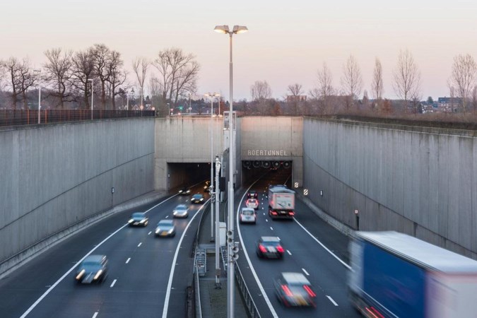 Commentaar: Goed dat dankzij onderzoek nu bekend is waar de bromtonen bij de Roertunnel vandaan komen en wat eraan te doen is