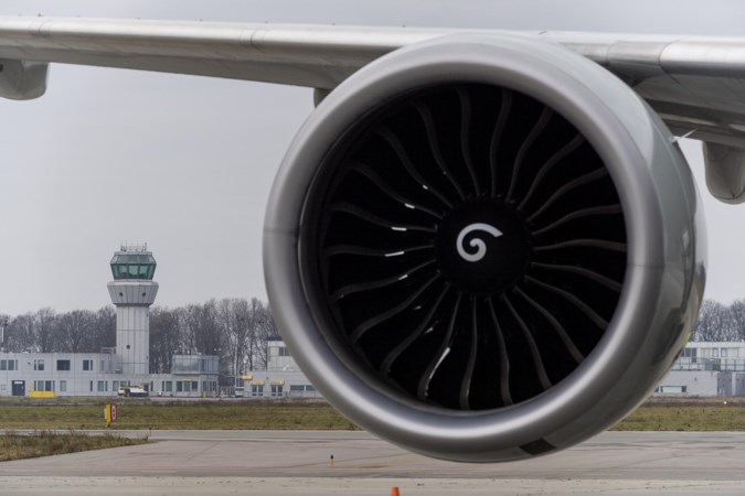 Omwonenden maken bezwaar bij provincie tegen testen straalmotoren in buitenlucht Maastricht Aachen Airport