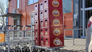 Vijftien kratten bier: Limburgers slaan in Duitsland groot in