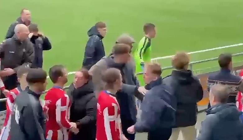 Vijf schorsingen voor massale vechtpartij met karatetrap na duel tussen Haslou en Alfa Sport