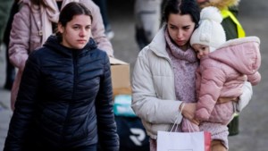 Gevlucht uit Oekraïne, in de opvang en wat dan? Asiel aanvragen hoeft niet, kinderen moéten naar school