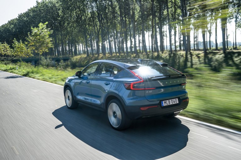 Volvo gaat met SUV-coupé C40 de meute achterna