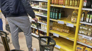 Supermarkten vrezen hamstergedrag: zonnebloemolie op de bon bij Plus en Jumbo