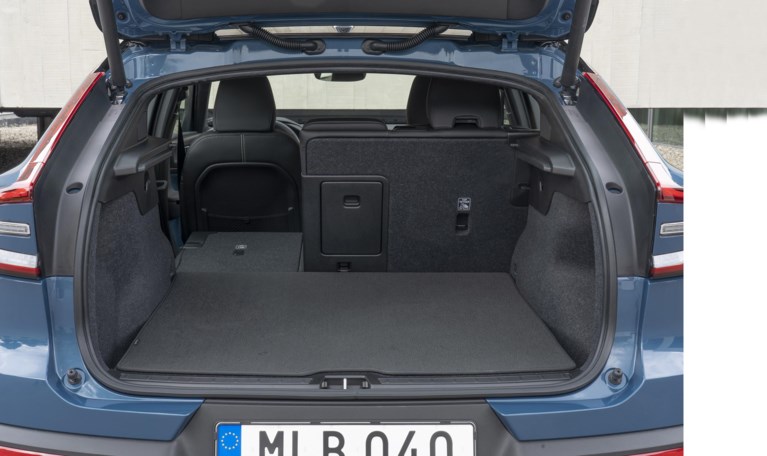 Volvo gaat met SUV-coupé C40 de meute achterna