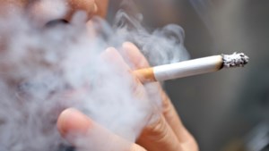 Winkelier in Limburg over forse accijnsverhogingen: ‘Ik kan de mensen geen ongelijk geven als ze voor sigaretten de grens over gaan’