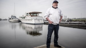 Al 25 jaar havenmeester en pas één keer gevaren: Gé (66) had weinig met watersport, maar heeft er volop van genoten