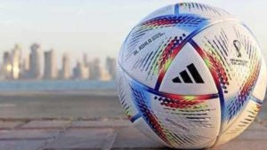 Kleurige WK-bal is volgens Adidas ‘de snelste ooit’