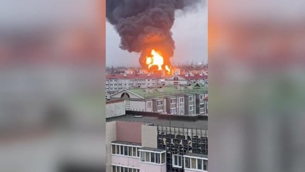 Video: Brand in Russisch brandstofdepot bij Oekraïense grens