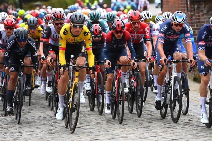Teunissen sluipt geruisloos naar plek bij de beste twintig in de Ronde van Vlaanderen: ‘Ik mis net dat extra beetje om echt mee te doen’