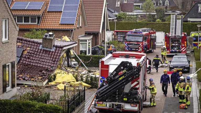 ¡Oye! 14+  Raras razones para el Oldenzaal Huis Ingestort? In oldenzaal is vanochtend een huis ingestort.