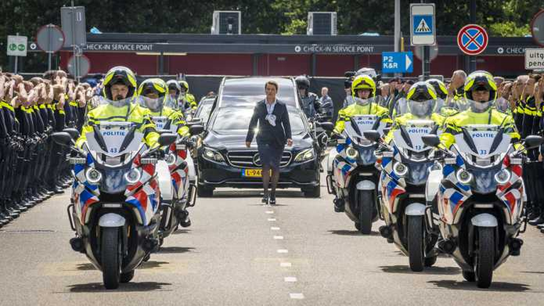 Vrachtwagenchauffeur aangeklaagd voor moord na doodrijden motoragent