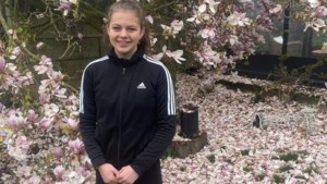 Kiara Sluijpers (14) rent via Parelloop naar nationale titel: ‘Wat Sifan Hassan laat zien, is geweldig. Dat zou ik ook wel willen’