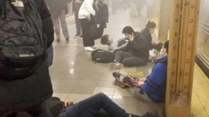 Schietpartij in metro van New York: meerdere mensen neergeschoten tijdens ochtendspits