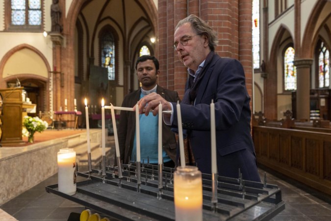 Passiespelen-veteraan Geert Beurskens uit Tegelen keerde kerk de rug toe, maar werkt nu toch samen met pastoor uit India