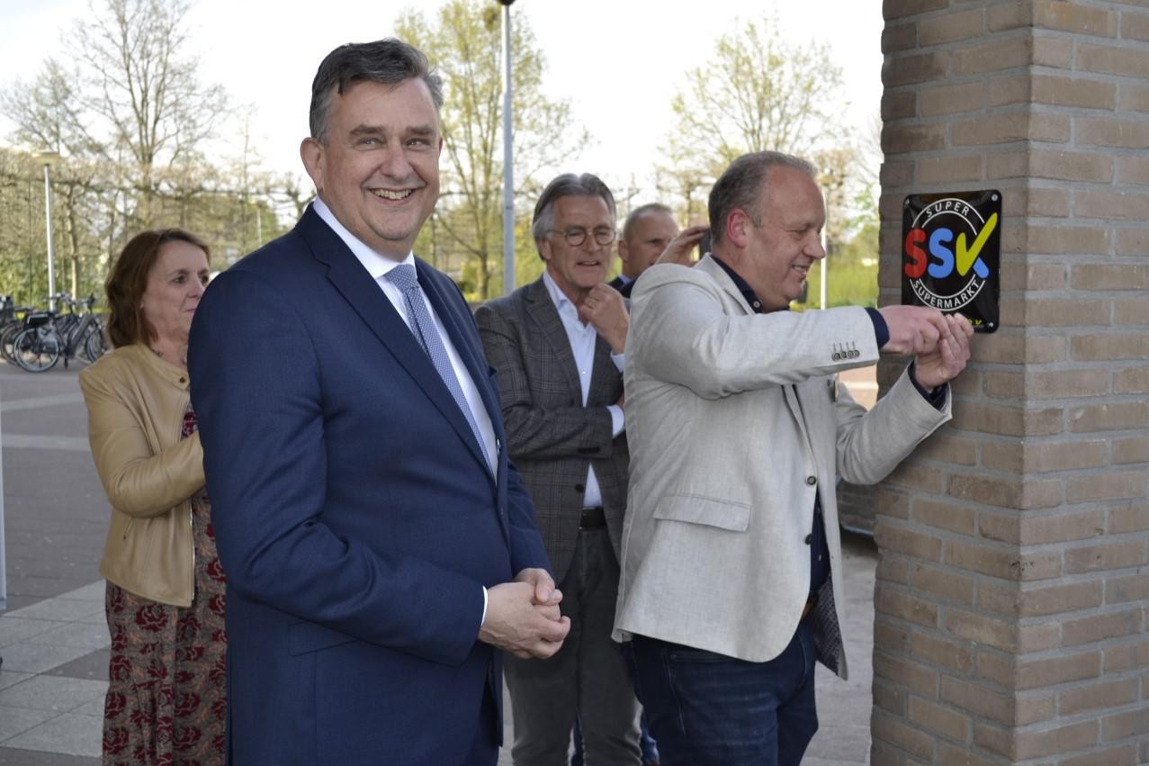 Jumbo Weert ontvangt 250ste Super Supermarkt Keurmerk - De Limburger