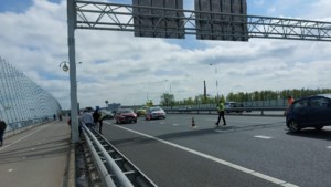 Files op Limburgse wegen door ongelukken en recreatieverkeer