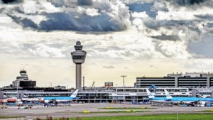 Schiphol zegt onder voorwaarden bereid te zijn om een aandeel te nemen in Maastricht Aachen Airport