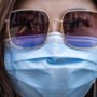 Zorgmedewerker gekort op salaris omdat hij geen mondkapje wilde dragen: bloedneuzen niet ernstig genoeg