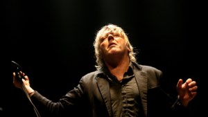 België treurt om overlijden rebelse rocker Arno  