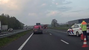 Vrachtwagen met brandende remmen veroorzaakt vertraging op A73 tussen Venray en Horst