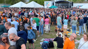 Eindelijk weer volle bak voor Parkfestival Sittard: ruim 8000 bezoekers, stadspark bijna te krap 