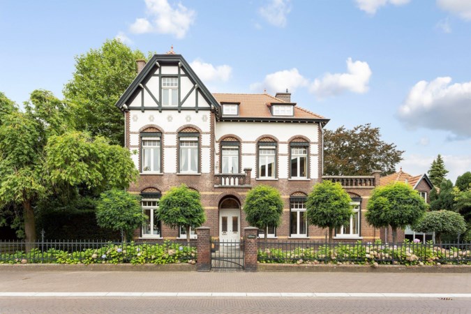 Funda Friday: kijk binnen in dit monument in Reuver, waarin de originele elementen nog in perfecte staat verkeren
